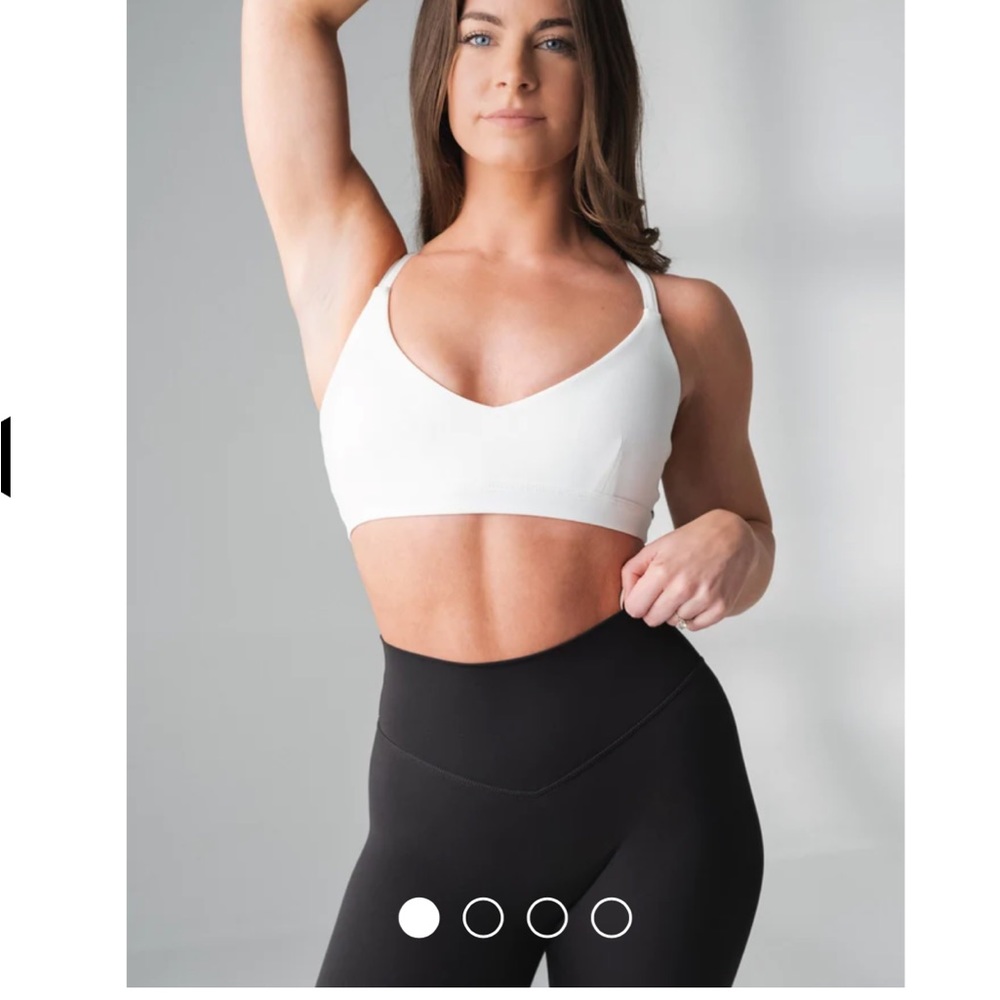 Balance Athletica cloud V Bra. Size small snow